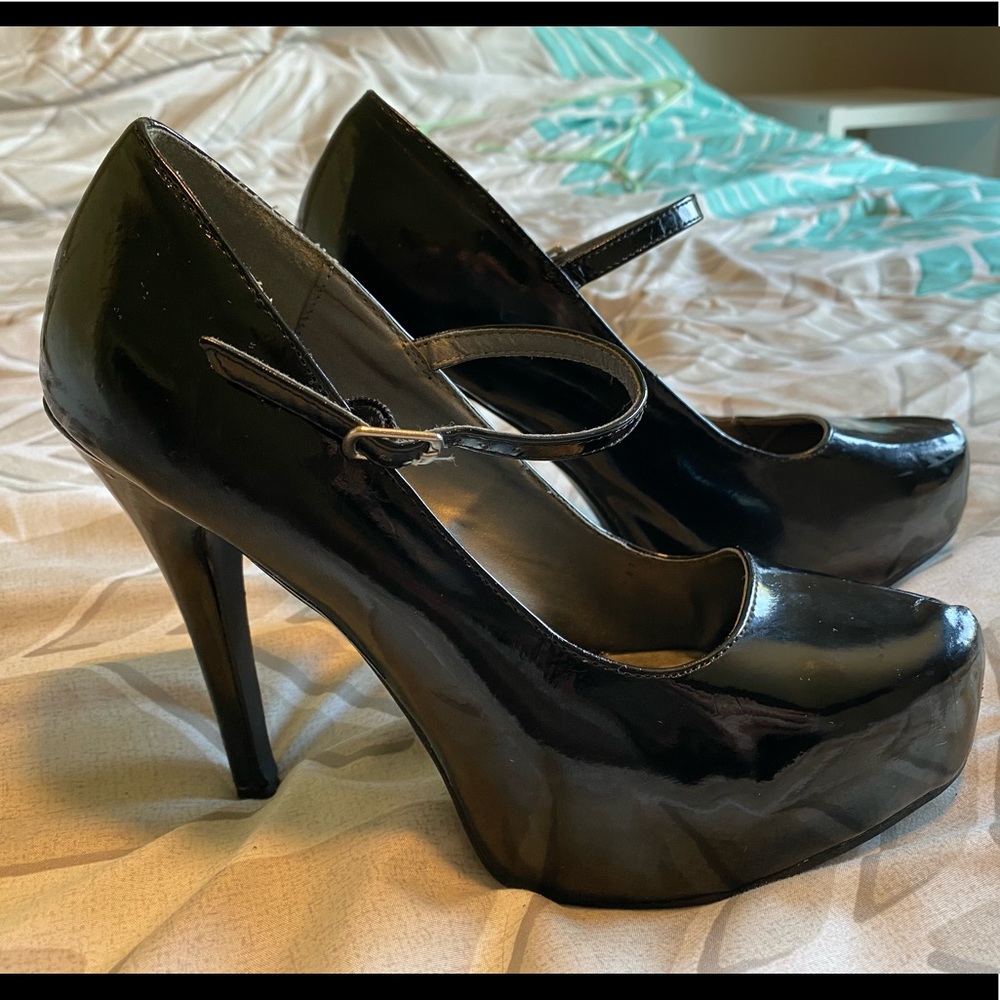 Torrid | Pinup Patent Black High Heels | 8.5 W